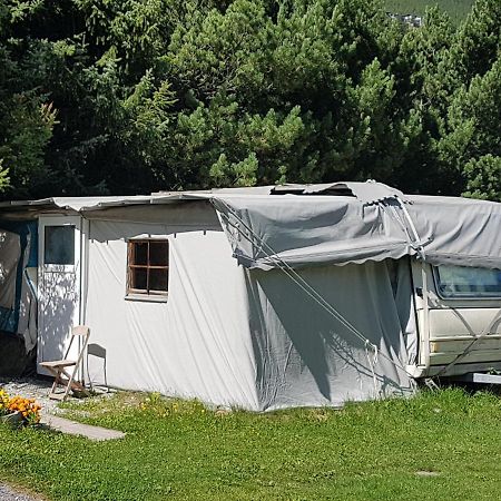 فندق ساس-غروندفي  Camping Schonblick Im Saas-Tal المظهر الخارجي الصورة